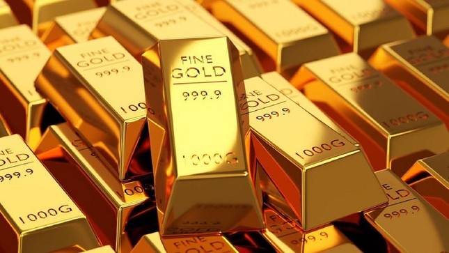 V&agrave;ng thế giới đạt đỉnh 6 th&aacute;ng, v&agrave;ng trong nước giảm gi&aacute; - Ảnh 1.