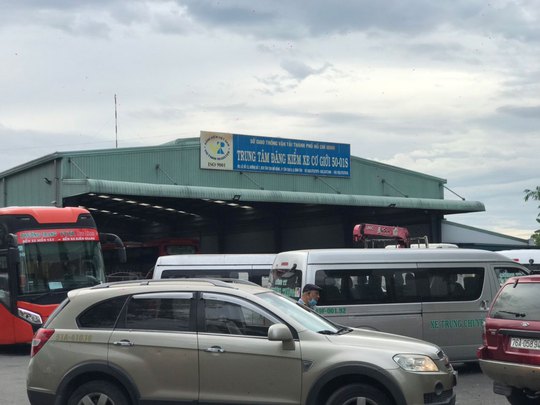 Trung tâm đăng kiểm đóng cửa phục vụ điều tra, lấy giấy chứng nhận thế nào? - Ảnh 1. Trung tâm đăng kiểm đóng cửa phục vụ điều tra, lấy giấy chứng nhận thế nào? - Ảnh 1.