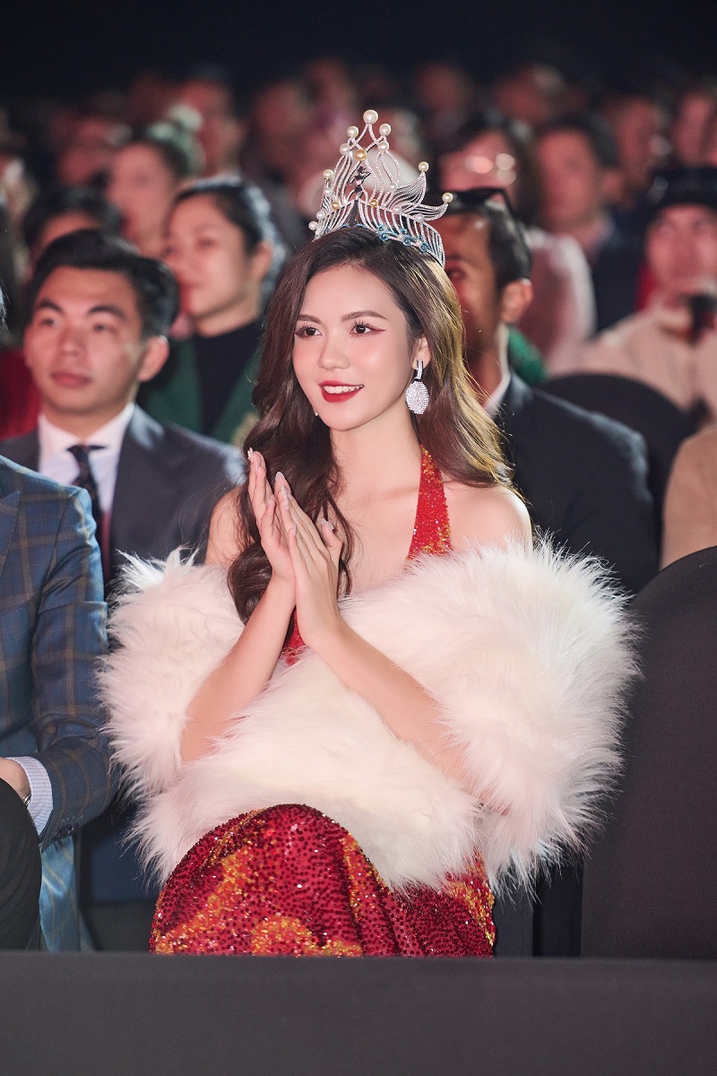 Hoa hậu Lương Kỳ Duyên cực xinh đẹp tại Gala Car Choice Awards 2022 - Ảnh 7.