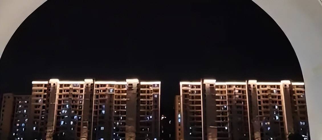 Video quay lén giữa đêm ở trường đại học top đầu bị rò rỉ, xem xong dân mạng chỉ biết xấu hổ - Ảnh 3. Video quay lén giữa đêm ở trường đại học top đầu bị rò rỉ, xem xong dân mạng chỉ biết xấu hổ - Ảnh 3.