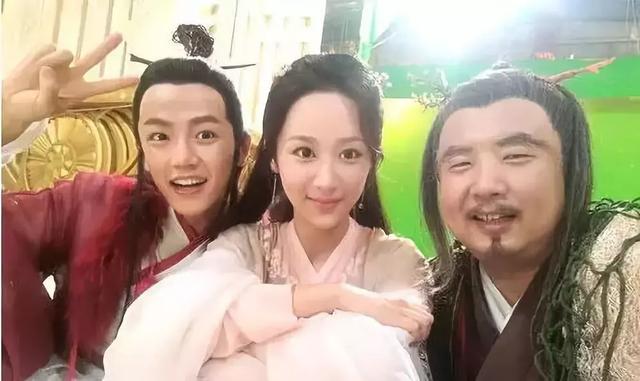 Mỹ nam 30 tuổi khiến dân tình "bất bình" vì quá trẻ đẹp, vai nào mặt cũng "non choẹt" không thay đổi - Ảnh 5. Mỹ nam 30 tuổi khiến dân tình "bất bình" vì quá trẻ đẹp, vai nào mặt cũng "non choẹt" không thay đổi - Ảnh 5.