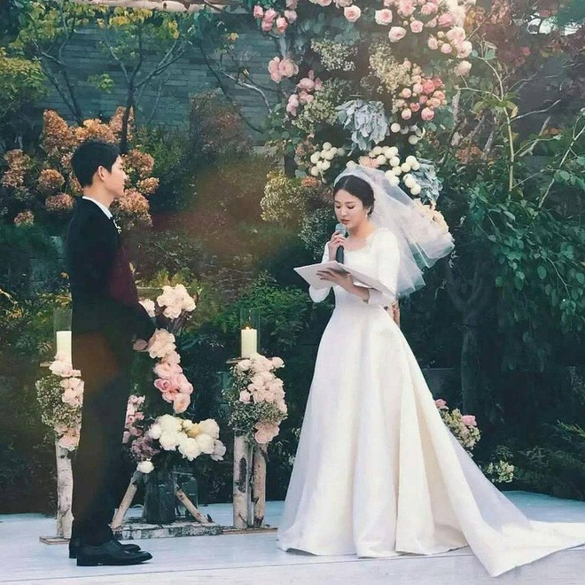 Hôn nhân 3 đại mỹ nhân châu Á diện váy cưới Dior trong đám cưới khủng: Song Hye Kyo - Angelababy “đứt gánh giữa đường”, minh tinh Thái thì sao? - Ảnh 5.