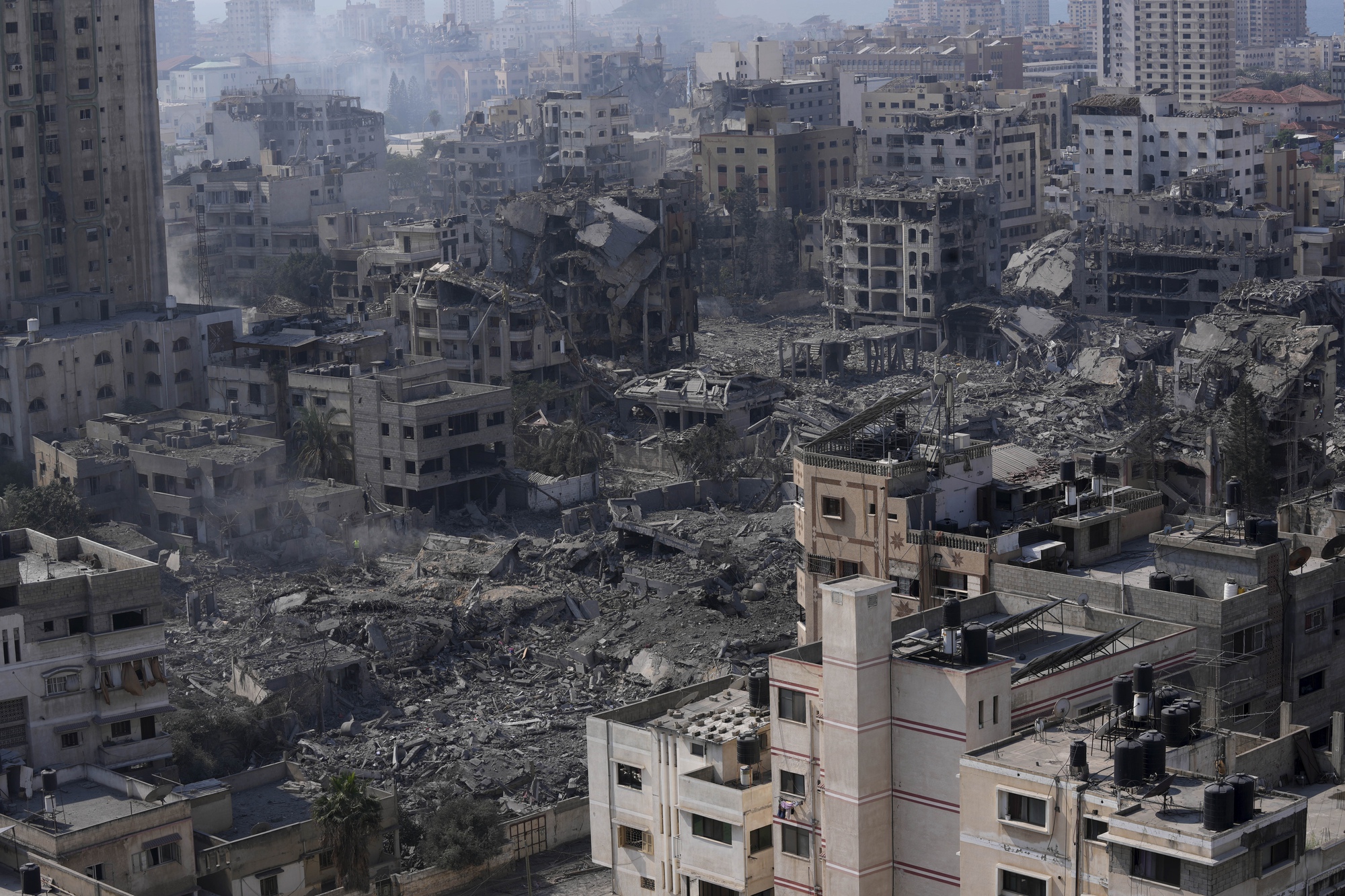 Hình ảnh Gaza sau những đợt không kích của Israel - Ảnh 2.