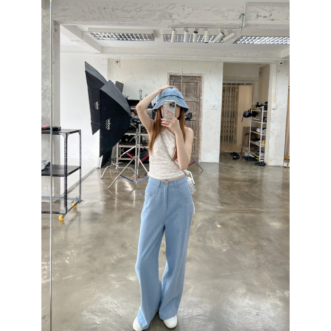 Nếu nghĩ U50 l&agrave; nhan sắc gi&agrave; cỗi, ăn mặc tuềnh to&agrave;ng: Cứ nh&igrave;n chị đại Thư Kỳ sẽ thấy cảm hứng hồi xu&acirc;n - Ảnh 12.