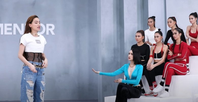 Hồ Ngọc H&agrave; nhận được g&igrave; để quay lại The New Mentor sau trận tranh c&atilde;i căng thẳng với Hương Giang? - Ảnh 2.