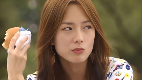 Mỹ nh&acirc;n "cả đời gh&eacute;t đ&agrave;n &ocirc;ng" U50 t&agrave;n phai nhan sắc, phải rời showbiz v&igrave; bị lừa mất 1400 tỷ - Ảnh 1.