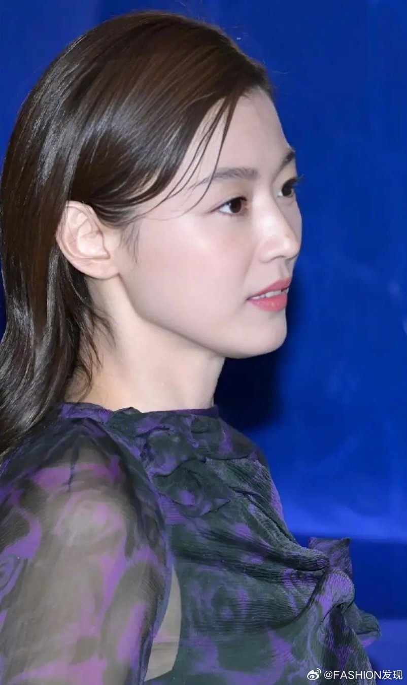 “Mợ chảnh” Jeon Ji Hyun bùng nổ visual ở tuổi U45 tại sự kiện, xem hình cận mặt và cam thường còn choáng hơn  - Ảnh 7.