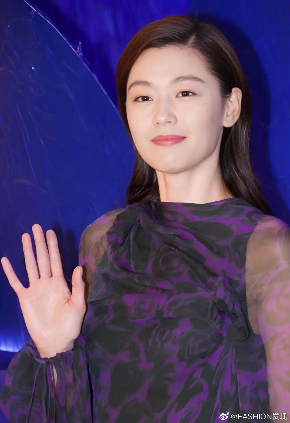 “Mợ chảnh” Jeon Ji Hyun bùng nổ visual ở tuổi U45 tại sự kiện, xem hình cận mặt và cam thường còn choáng hơn  - Ảnh 5.