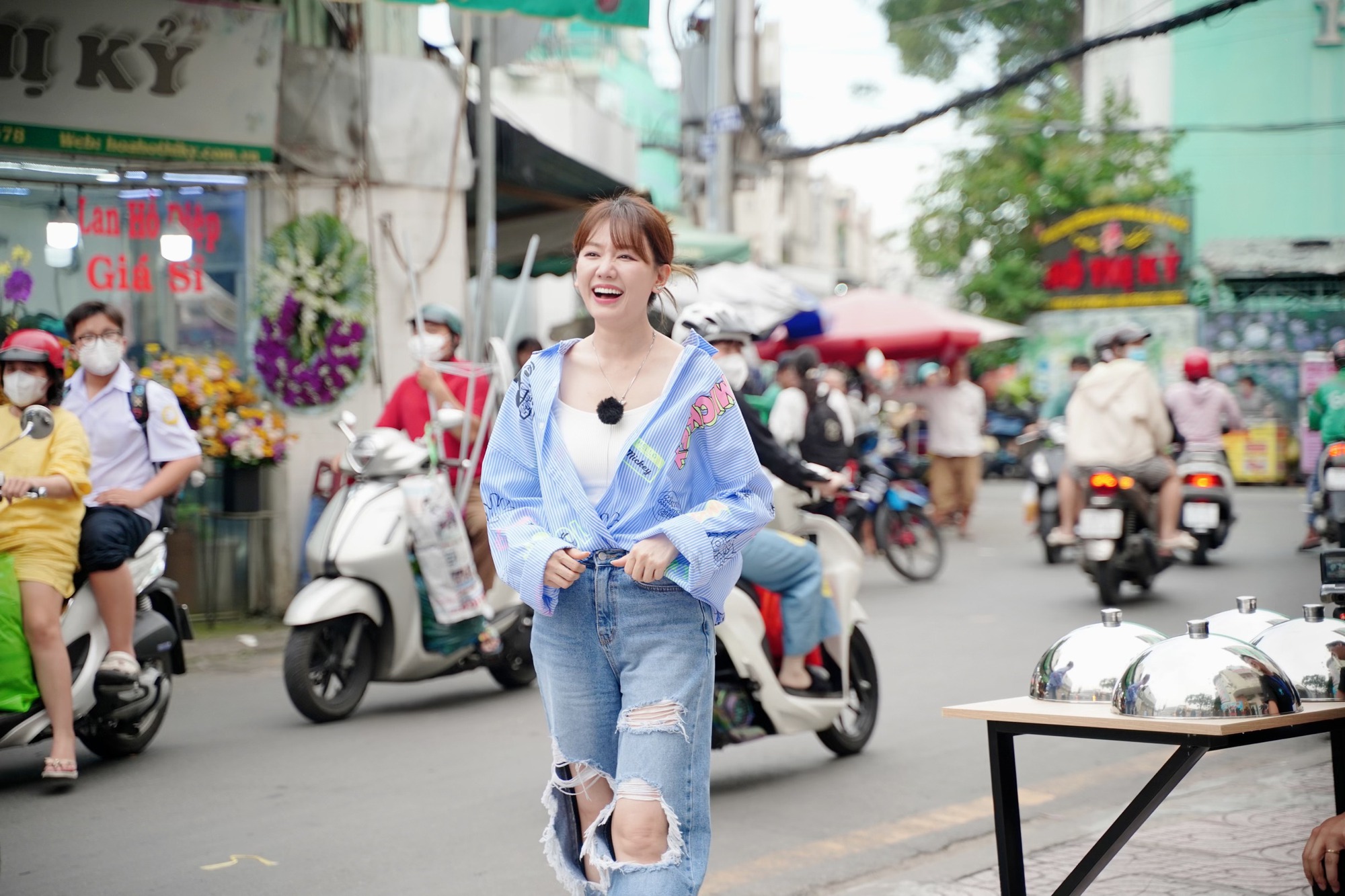 Hari Won thành “Bách khoa Việt Nam” trong chương trình Hàn - Ảnh 2. Hari Won thành “Bách khoa Việt Nam” trong chương trình Hàn - Ảnh 2.