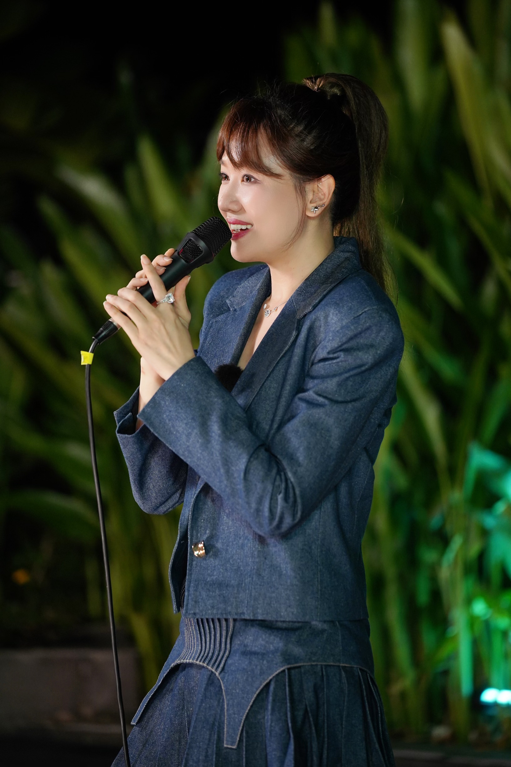 Hari Won thành “Bách khoa Việt Nam” trong chương trình Hàn - Ảnh 8. Hari Won thành “Bách khoa Việt Nam” trong chương trình Hàn - Ảnh 8.