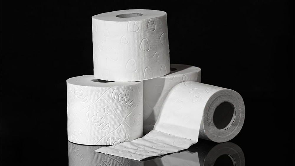Giấy ăn, giấy vệ sinh màu trắng hay màu vàng thì tốt hơn? Cách để đưa ra lựa chọn rất đơn giản - Ảnh 1.