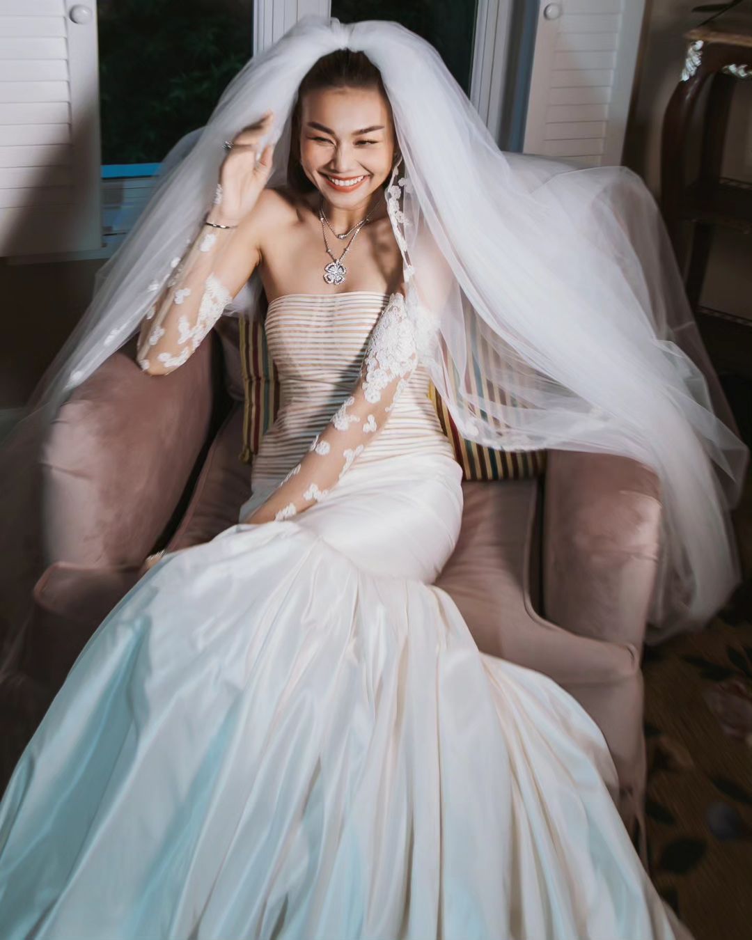 Thanh Hằng tung clip siêu ngọt bên chồng, Tăng Thanh Hà liền nhận xét điều này về cô dâu - Ảnh 2.