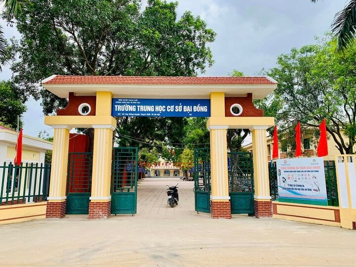 Học sinh lớp 7 Hà Nội bị đánh nhập viện: Yêu cầu kiểm điểm lãnh đạo trường - Ảnh 2.