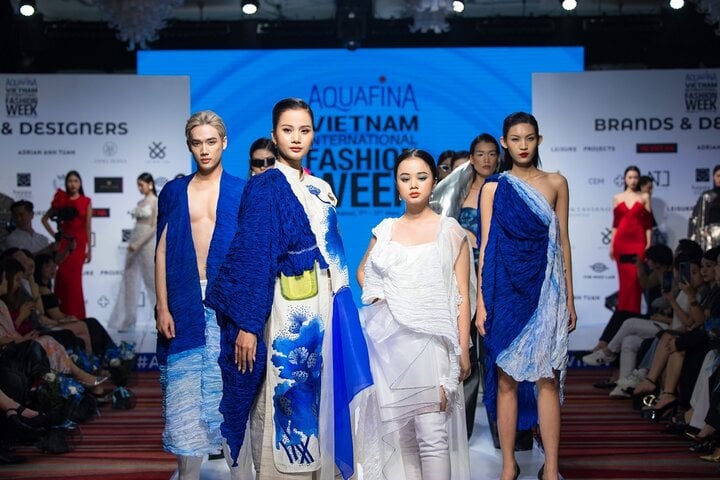 16 NTK tham gia Tuần lễ thời trang quốc tế Việt Nam 2023 - Ảnh 1.