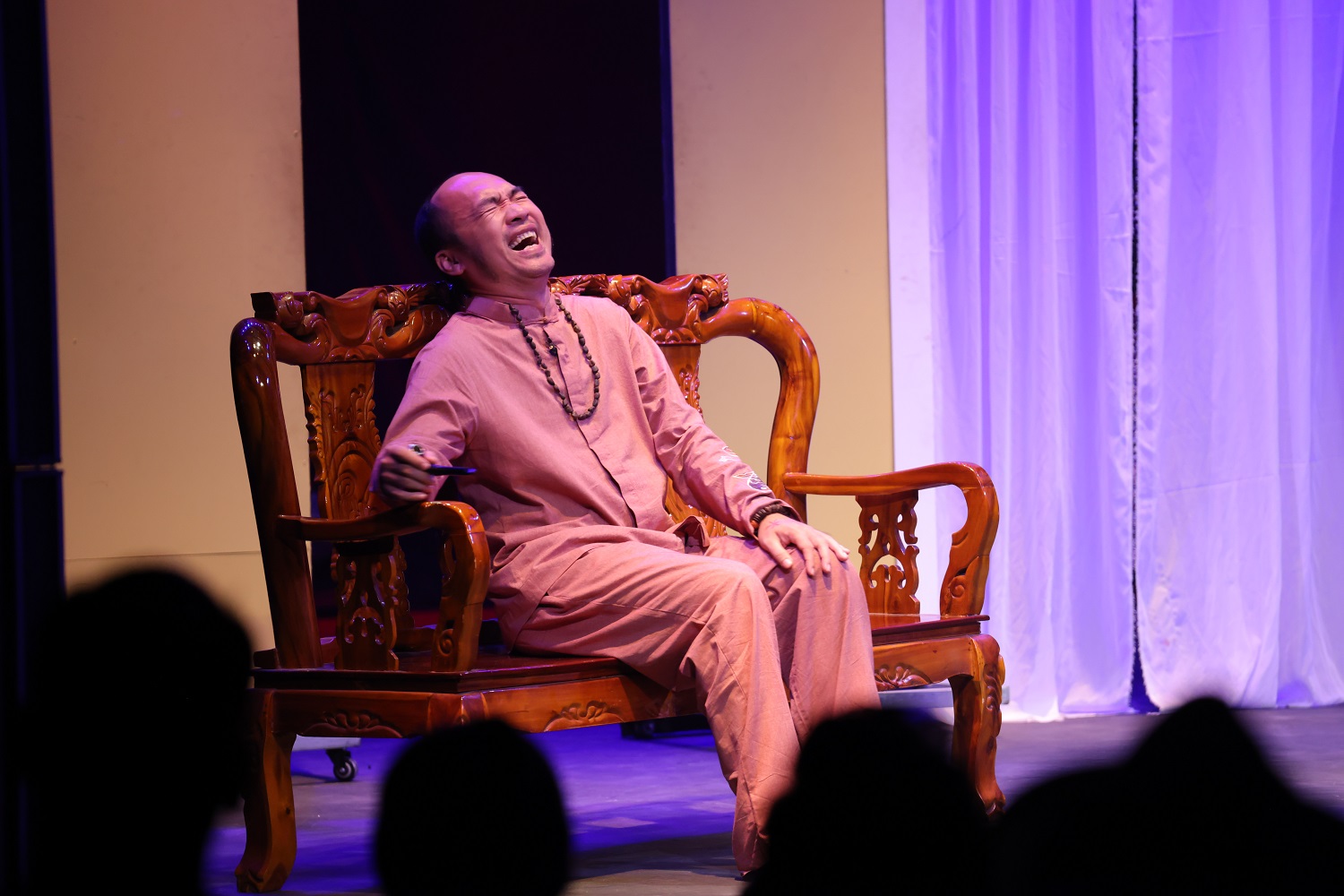 Thu Trang, Tiến Luật, Khả Như trở lại sân khấu kịch dài với vở diễn "Tâm ma" - Ảnh 2. Thu Trang, Tiến Luật, Khả Như trở lại sân khấu kịch dài với vở diễn "Tâm ma" - Ảnh 2.