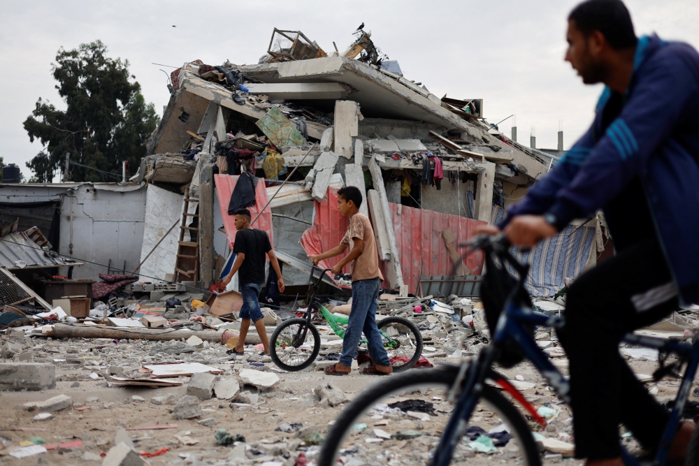 Số người chết tại Gaza tăng lên hơn 7000, dư luận kêu gọi bảo vệ dân thường - Ảnh 1.