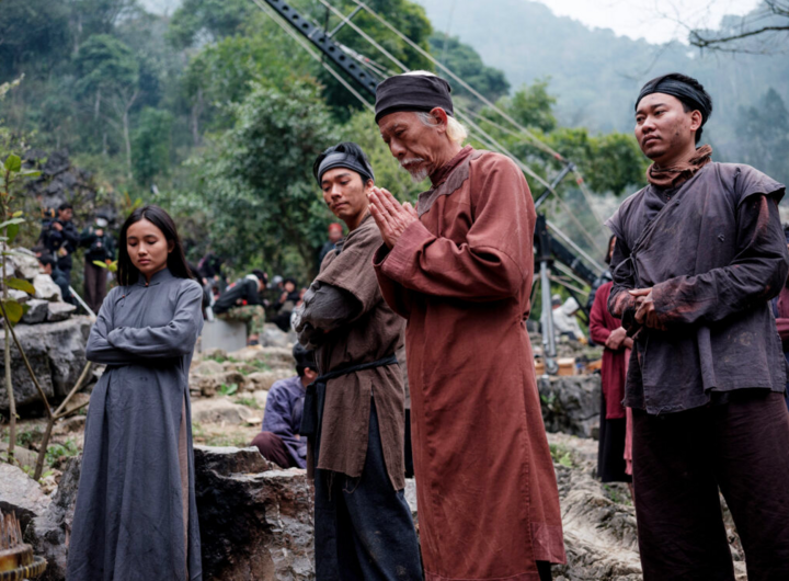 Quá trình sản xuất gian khổ của ê-kíp làm phim kinh dị 'Tết ở làng địa ngục' - Ảnh 1. Quá trình sản xuất gian khổ của ê-kíp làm phim kinh dị 'Tết ở làng địa ngục' - Ảnh 1.