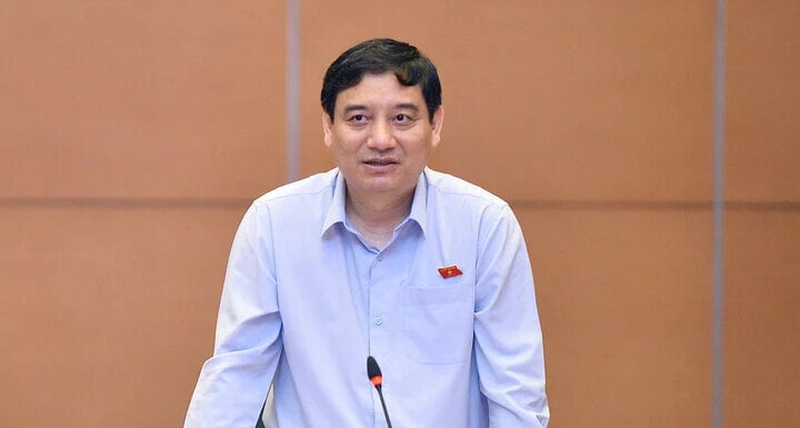 Ông Nguyễn Đắc Vinh: Phim ảnh, tin tức tiêu cực làm gia tăng bạo lực học đường - Ảnh 1.