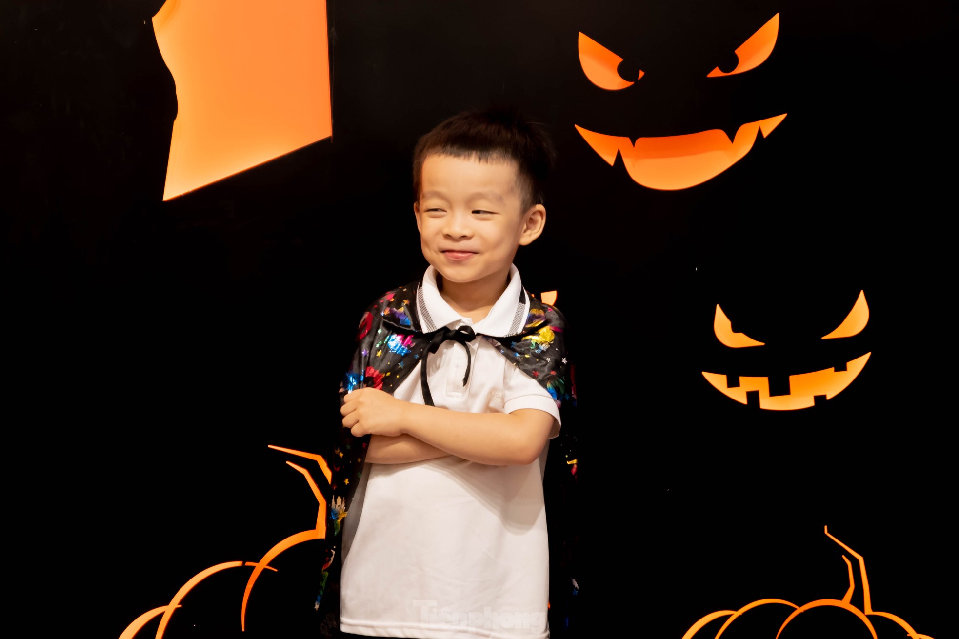 Giới trẻ Hà Nội chịu chơi chi cả chục triệu sắm đồ hóa trang Halloween - Ảnh 17.