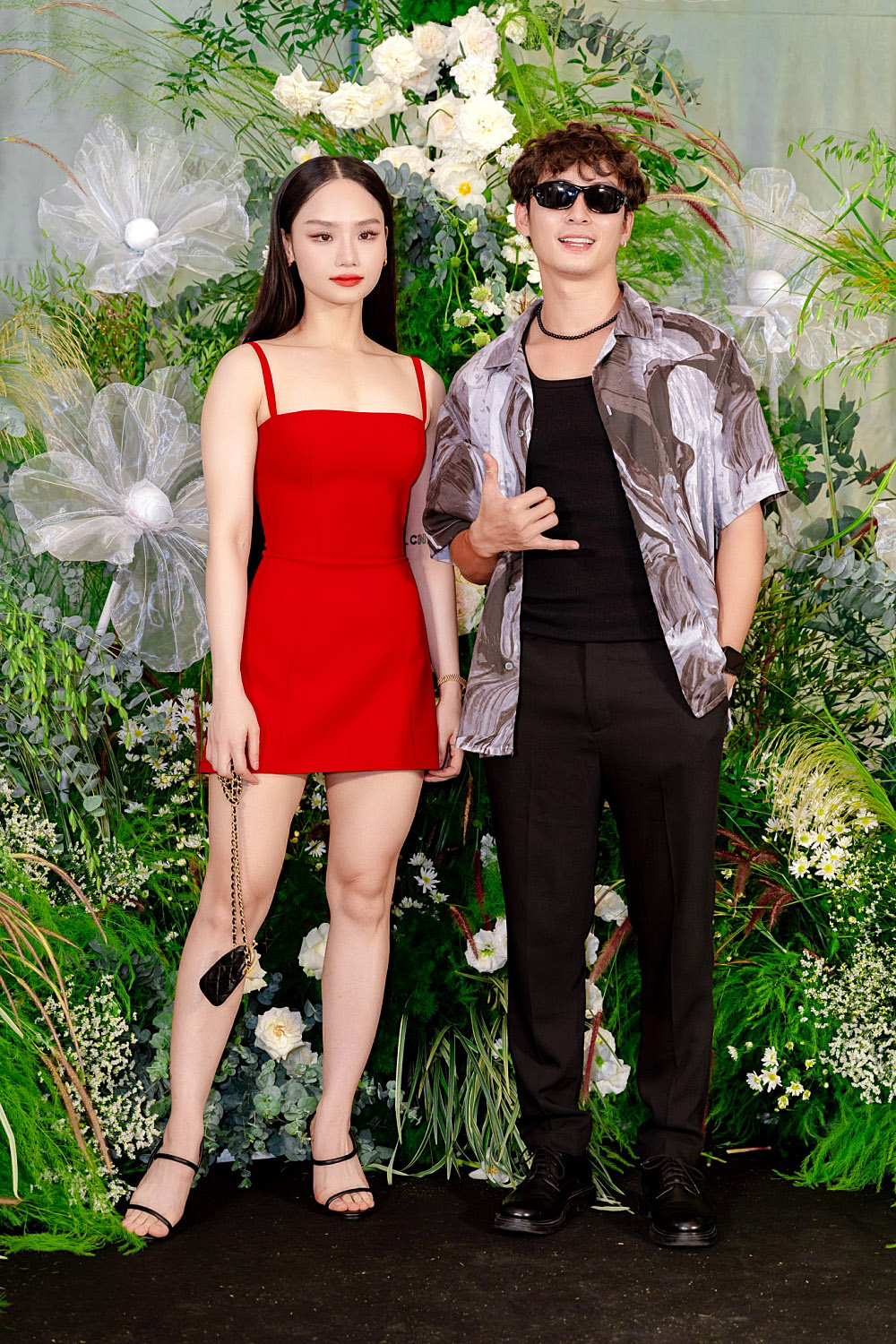 Miu Lê trở lại với MV mới, nhạc cực "suy" nhưng bắt tai, câu chuyện cô đơn đậm chất chữa lành - Ảnh 6. Miu Lê trở lại với MV mới, nhạc cực "suy" nhưng bắt tai, câu chuyện cô đơn đậm chất chữa lành - Ảnh 6.