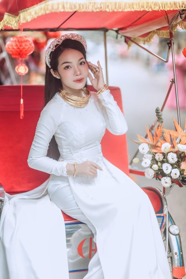 Đám hỏi 1,6 tỷ đồng của cô dâu Bắc Giang tái hiện phố cổ Hà Nội và văn hóa Kinh Bắc - Ảnh 6.
