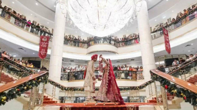 3 đám cưới xa hoa của giới siêu giàu: Có vị tỷ phú mời cả dòng họ đến Việt Nam tham dự hôn lễ - Ảnh 6.