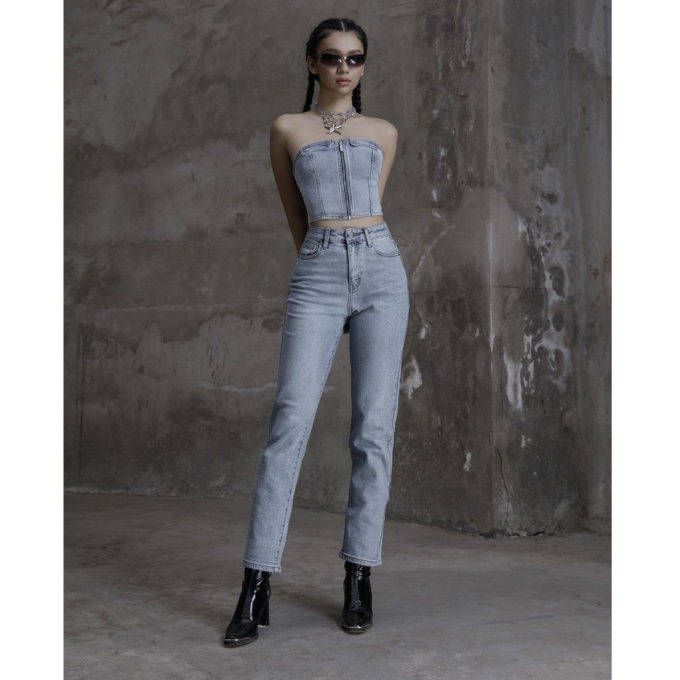 Đây là những chiếc quần jeans chân ái của Jennie, giúp cô nàng hack dáng cao ráo như 1m7 - Ảnh 7.