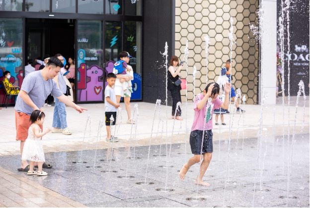 Lotte Mall West Lake Hanoi: Các bé chơi hoài không chán, bố mẹ không thiếu chỗ thư giãn - Ảnh 5.