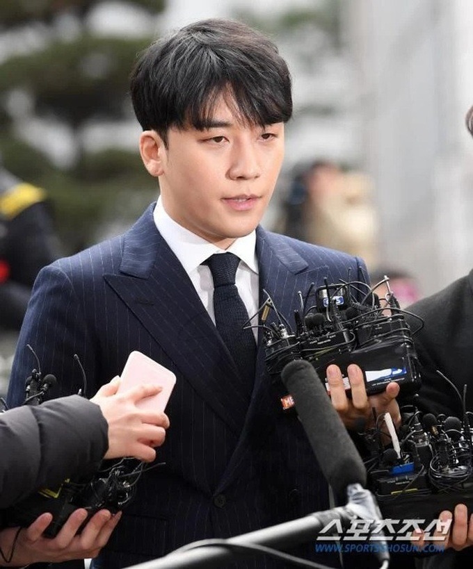 HOT: Dispatch vạch trần Seungri &quot;bắt cá 2 tay&quot;, lên kế hoạch tỉ mỉ lừa dối 2 cô gái trong chuyến du lịch Bali - Ảnh 1.