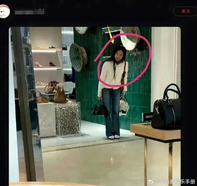 Lisa (BlackPink) tự trả tiền khi shopping cùng bạn trai tỷ phú - Ảnh 1.