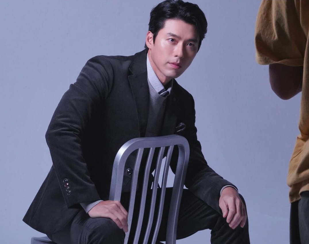 &quot;Ông chú&quot; Hyun Bin gây sốt với loạt ảnh hậu trường, chứng minh đẳng cấp tài tử hàng đầu xứ Hàn - Ảnh 3.