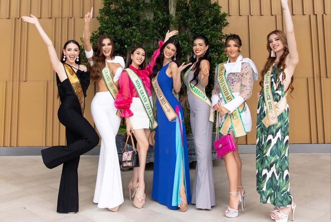 Dàn người đẹp quốc tế mặc cut-out ở Hoa hậu Hòa bình - Ảnh 27.