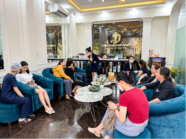 Viện thẩm mỹ DIVA chinh phục phái đẹp bằng chất lượng dịch vụ - Ảnh 3. Viện thẩm mỹ DIVA chinh phục phái đẹp bằng chất lượng dịch vụ - Ảnh 3.