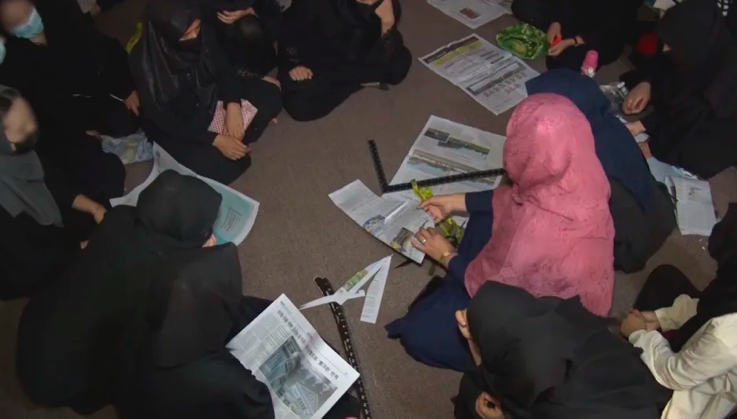 Bên trong lớp học bí mật dạy cho nữ sinh tại Afghanistan - Ảnh 3. Bên trong lớp học bí mật dạy cho nữ sinh tại Afghanistan - Ảnh 3.