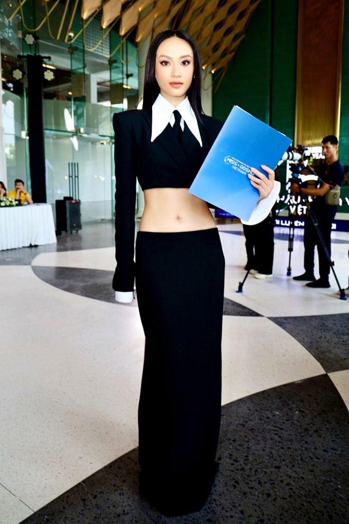 Dàn mỹ nhân đọ sắc tại buổi sơ khảo Miss Cosmo Vietnam 2023: Ngọc Châu khoe nhan sắc quyến rũ vẫn bị thí sinh LGBT chiếm “spotlight” - Ảnh 11.