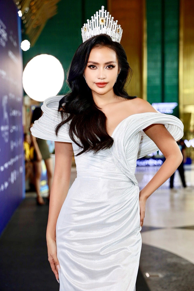 Dàn mỹ nhân đọ sắc tại buổi sơ khảo Miss Cosmo Vietnam 2023: Ngọc Châu khoe nhan sắc quyến rũ vẫn bị thí sinh LGBT chiếm “spotlight” - Ảnh 2.
