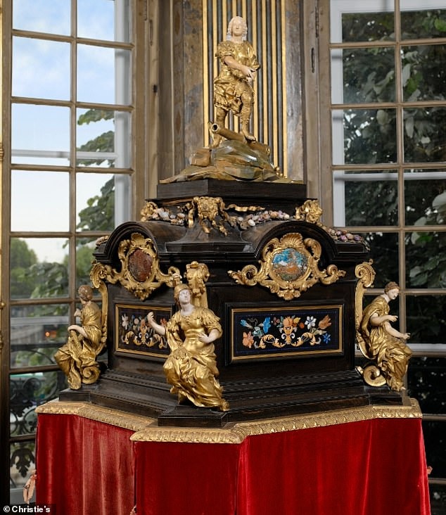 Cận cảnh bộ sưu tập báu vật của gia tộc Rothschild giàu bậc nhất thế giới, đấu giá dự kiến thu về 731 tỷ VNĐ - Ảnh 1.