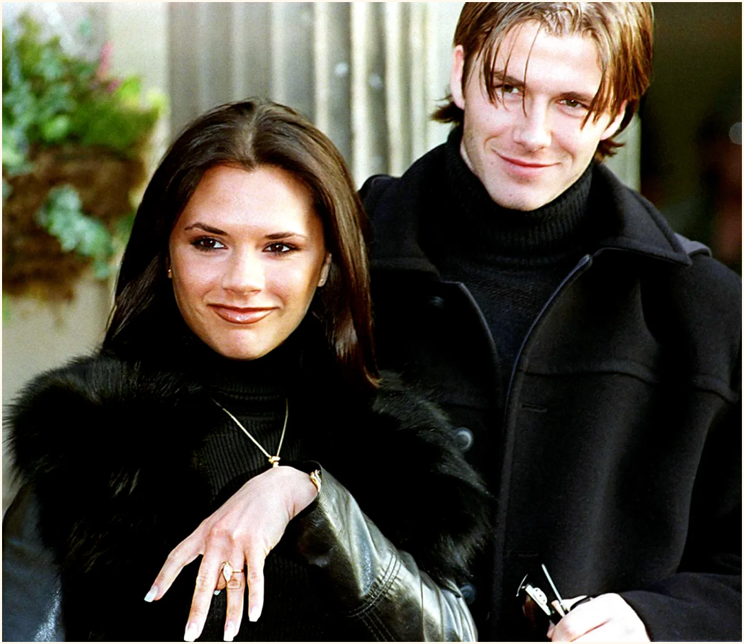 Style couple đẹp vô đối của ông bà Beckhams vào những năm 90 - Ảnh 1.