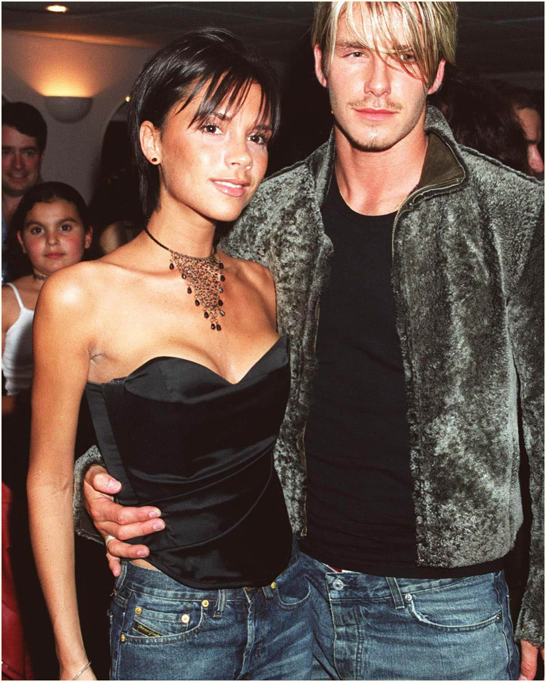 Style couple đẹp vô đối của ông bà Beckhams vào những năm 90 - Ảnh 4.