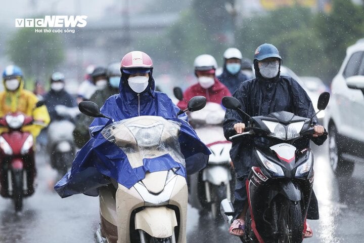 Dự báo không khí lạnh tăng cường, Trung Bộ sắp mưa lớn kéo dài - Ảnh 1.