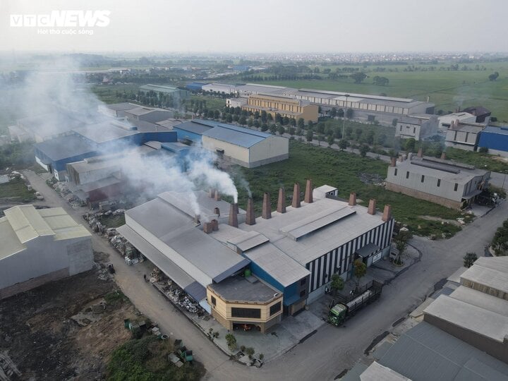 Cận cảnh ô nhiễm chết chóc tại cụm công nghiệp 3 không ở Bắc Ninh - Ảnh 5.