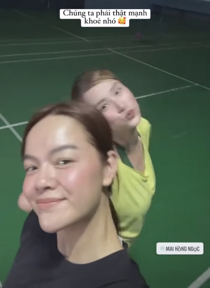Đông Nhi xuất hiện tươi tắn bên Phạm Quỳnh Anh, để lộ 1 chi tiết khác lạ giữa nghi vấn mang thai con thứ 2 - Ảnh 1. Đông Nhi xuất hiện tươi tắn bên Phạm Quỳnh Anh, để lộ 1 chi tiết khác lạ giữa nghi vấn mang thai con thứ 2 - Ảnh 1.