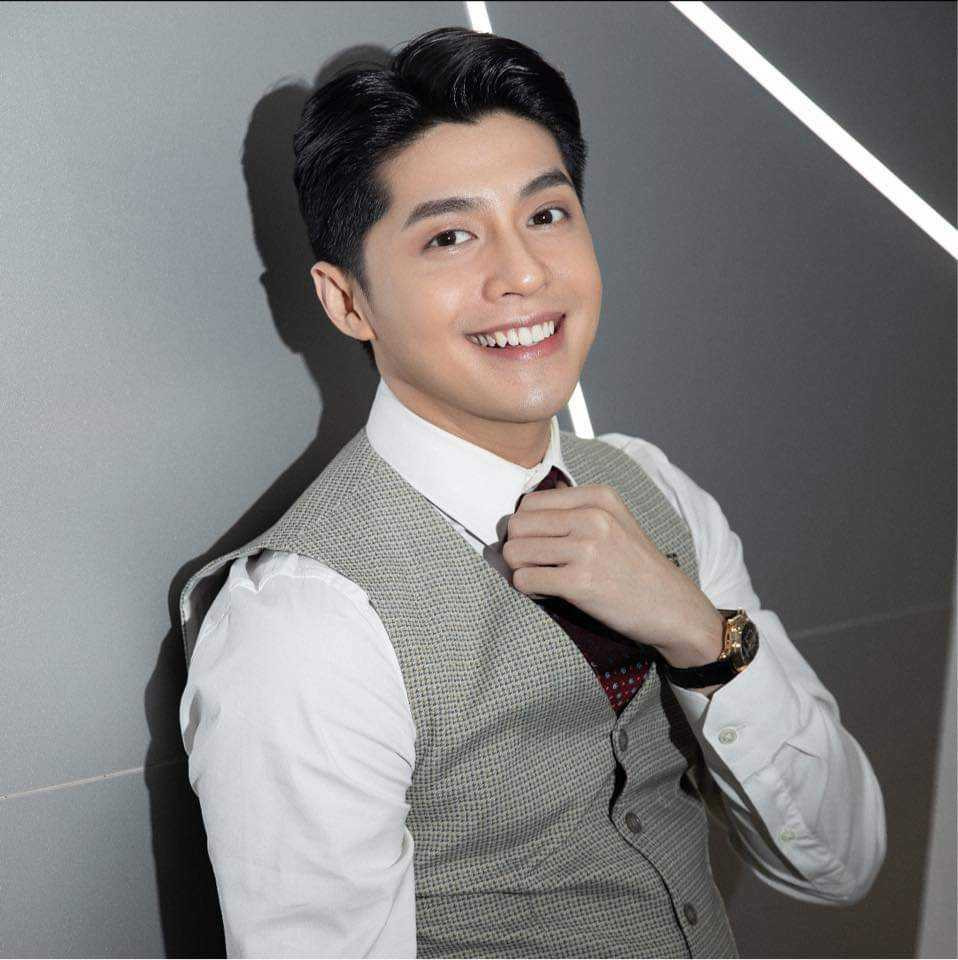 Noo Phước Thịnh nói gì khi nhạc sĩ Đỗ Hiếu cấm hát 8 bài hit? - Ảnh 1. Noo Phước Thịnh nói gì khi nhạc sĩ Đỗ Hiếu cấm hát 8 bài hit? - Ảnh 1.
