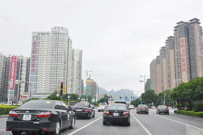 Người dân có thể tự lái xe du lịch sang Trung Quốc từ 6-11 - Ảnh 2.