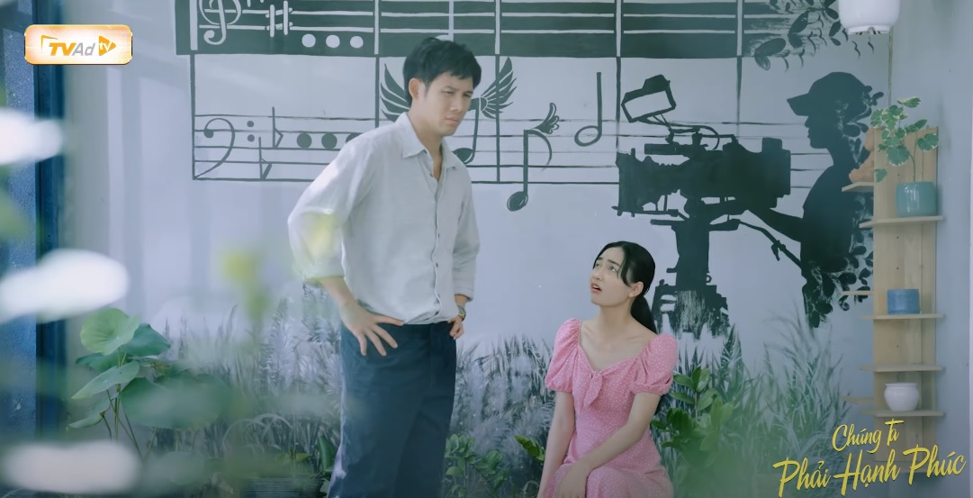 Phim nối sóng "Cuộc chiến không giới tuyến": Mới chiếu đã có "drama", nữ chính khổ vì mẹ chồng, phản diện nhìn đã thấy ghét - Ảnh 3. Phim nối sóng "Cuộc chiến không giới tuyến": Mới chiếu đã có "drama", nữ chính khổ vì mẹ chồng, phản diện nhìn đã thấy ghét - Ảnh 3.