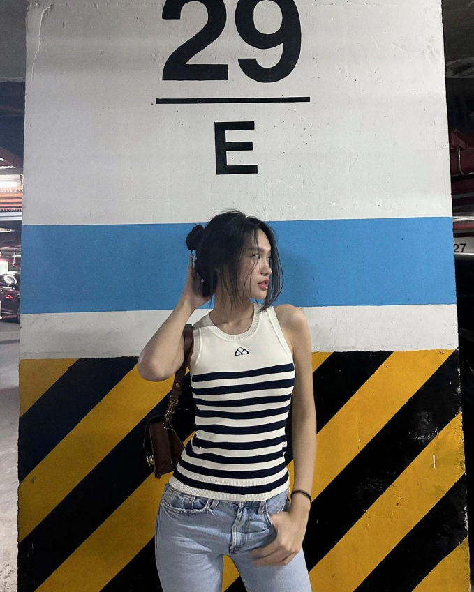 Cô dâu của Đoàn Văn Hậu: Tiểu thư Hà thành mê diện đồ local brand bình dân, style thanh lịch sành điệu ai cũng mê - Ảnh 15. Cô dâu của Đoàn Văn Hậu: Tiểu thư Hà thành mê diện đồ local brand bình dân, style thanh lịch sành điệu ai cũng mê - Ảnh 15.
