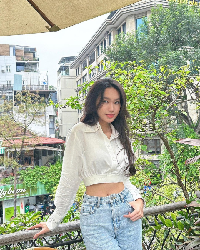 Cô dâu của Đoàn Văn Hậu: Tiểu thư Hà thành mê diện đồ local brand bình dân, style thanh lịch sành điệu ai cũng mê - Ảnh 12. Cô dâu của Đoàn Văn Hậu: Tiểu thư Hà thành mê diện đồ local brand bình dân, style thanh lịch sành điệu ai cũng mê - Ảnh 12.