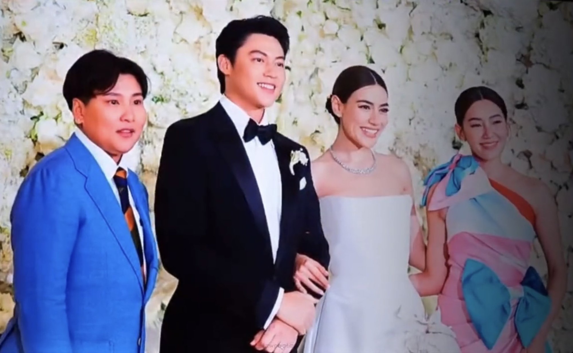 Toàn cảnh hôn lễ Mark Prin - Kimmy Kimberley: Cả nửa showbiz đến dự, cô dâu chú rể sơ hở là hôn nhau - Ảnh 5.