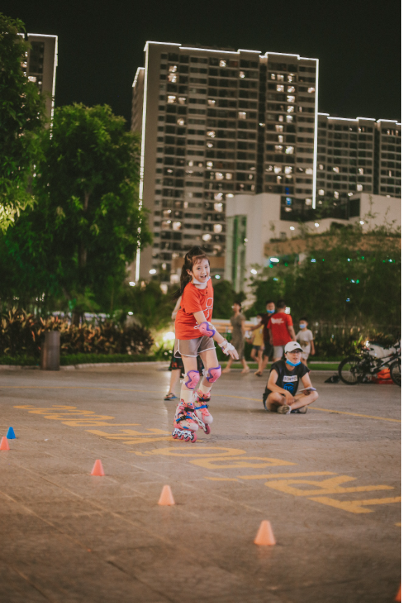 Tuổi thơ hạnh phúc của những cư dân nhí tại miền biển giữa lòng Hà Nội - Ảnh 4. Tuổi thơ hạnh phúc của những cư dân nhí tại miền biển giữa lòng Hà Nội - Ảnh 4.