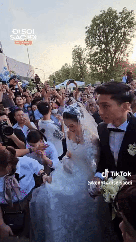 Hé lộ hậu trường thử váy cưới Doãn Hải My và Đoàn Văn Hậu, netizen “soi” cận vòng 2 lùm lùm của cô dâu- Ảnh 4.